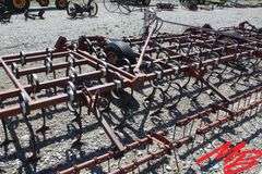 Noble  Cultivator  26'