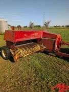 New Holland  320 Small Square Baler