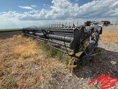 30' Massey Ferguson Draper Header w/Stud King Header Trailer