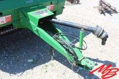 John Deere  535  Round Baler