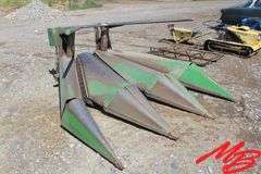John Deere 3970 Chopper w/ 3 Row Corn Head & Foliage Head