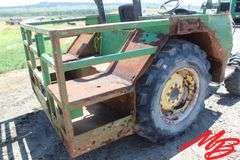 John Deere  4120 Tractor w/Steel Cage