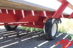 Knowles  Hay Trialer  20'6"x11'