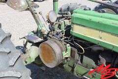 John Deere  H Tractor w/Narrow Front
