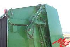 John Deere  535  Round Baler