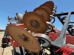 28' Case-IH Ecolo-Tiger 870 Disk Ripper