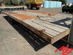 1987 Walton 27' Gooseneck Flatbed Tilt Trailer