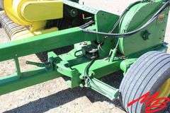 John Deere 3970 Chopper w/ 3 Row Corn Head & Foliage Head