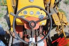 Case  580  BackHoe w/79" Front Bucket & 18" Backhoe Bucket