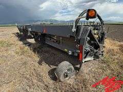 30' Massey Ferguson Draper Header w/Stud King Header Trailer