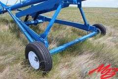 Brandt 1370 Swing Away Auger 13"x 70'