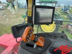 Massey Ferguson Hesston WR9870 Windrower