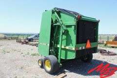 John Deere  535  Round Baler