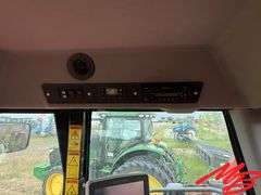 Massey Ferguson Hesston WR9870 Windrower