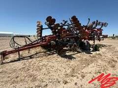 28' Case-IH Ecolo-Tiger 870 Disk Ripper