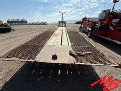 1987 Walton 27' Gooseneck Flatbed Tilt Trailer