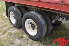 1973  Peterbilt  359 Truck