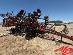 28' Case-IH Ecolo-Tiger 870 Disk Ripper
