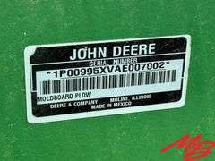 John Deere 995 7-Bottom Switch Plow