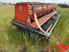 14' IH 6200 Press Drill
