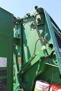 John Deere  535  Round Baler