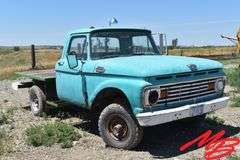 Ford  F260  Reg Cab 4x4 Flatbed Pickup