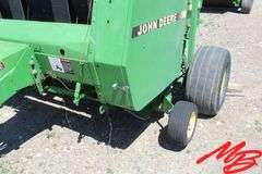 John Deere  535  Round Baler