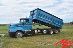 1997  Kenworth  T600 Truck
