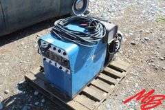 Miller AC/DC Welder/Generator w/Leads