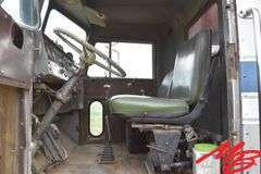 1973  Peterbilt  359 Truck