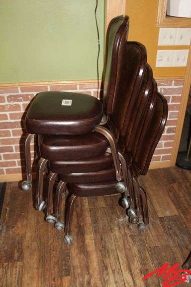 5 Rolling Chairs