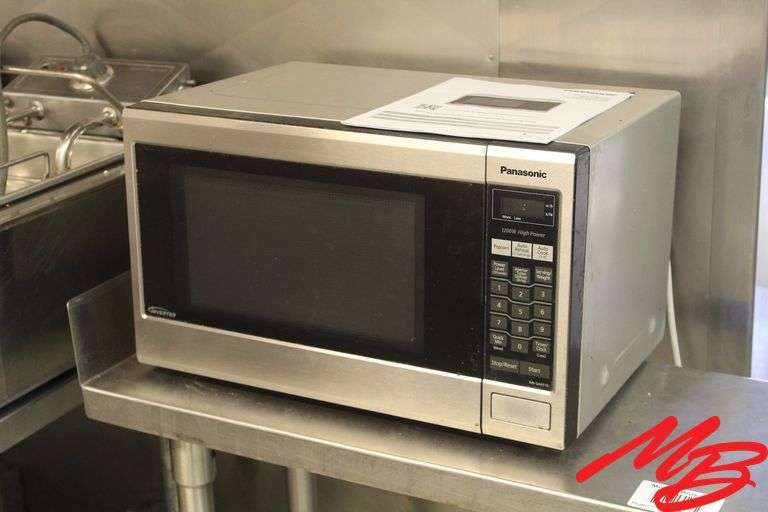 Panasonic Microwave 1200 watt & Equipment Stand