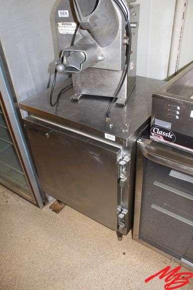 Stainless Steel Single Door Beverage-Air Refrigerator and/or Freezer, 27"x27"x36"