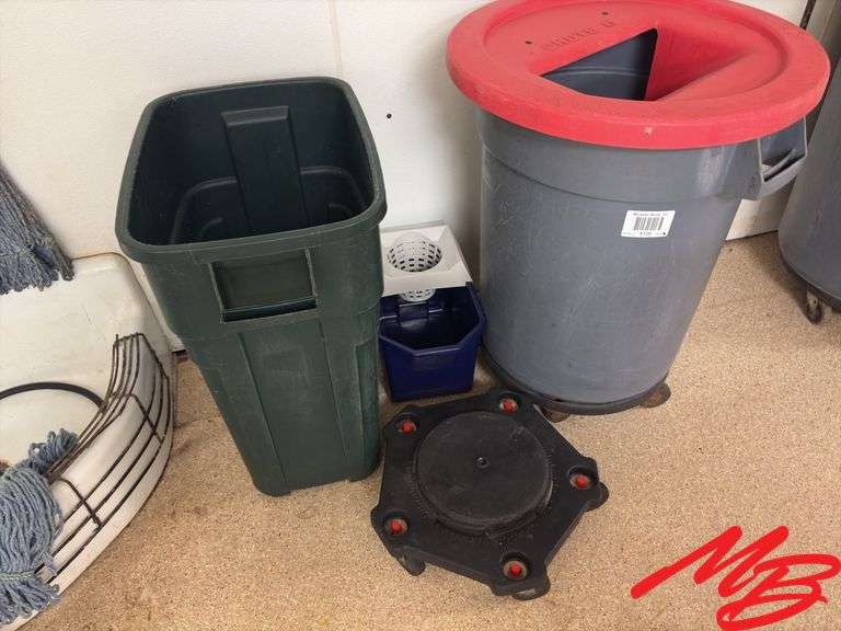 Brute Trash Can w/lid; Xtra rolling base; Lrg trash can; Mop bucket