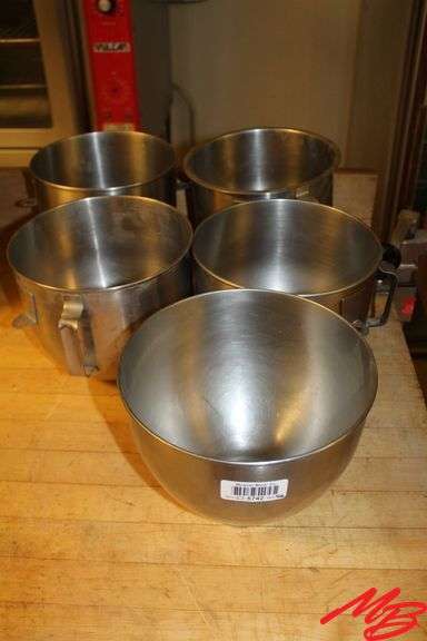 (5) KitchenAid SS Mixing Bowls w/Handles, 8.5" round x 6.5" deep