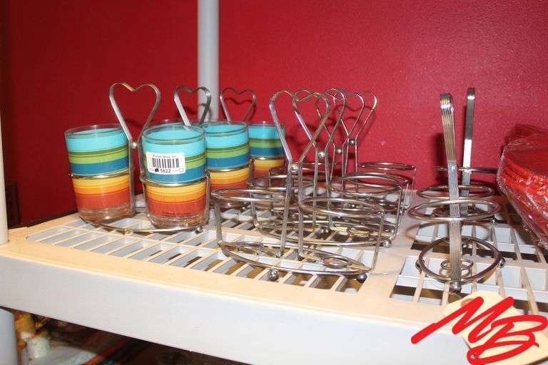 Table Serving Dispensers & Plastic Bowls Round & Square