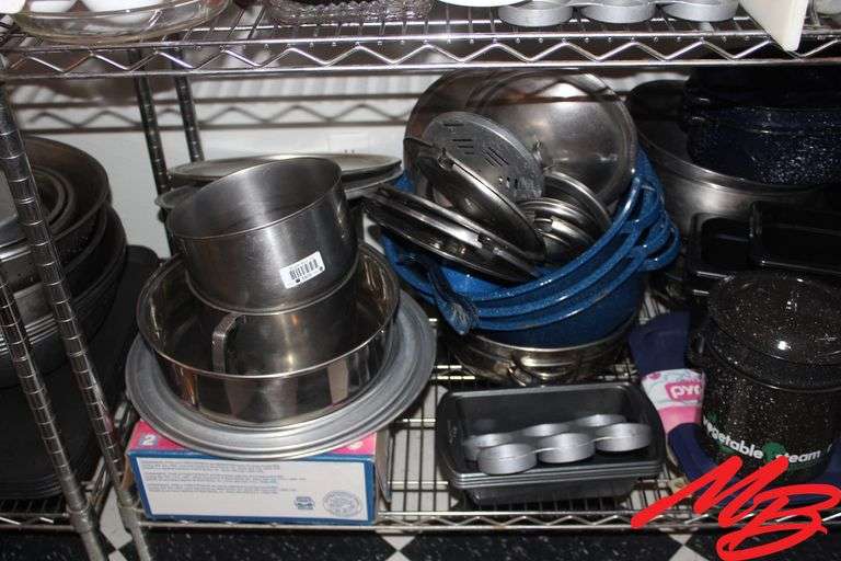 Assorted Stainless Steel & Steel Cooking Pots and Pizza Trays