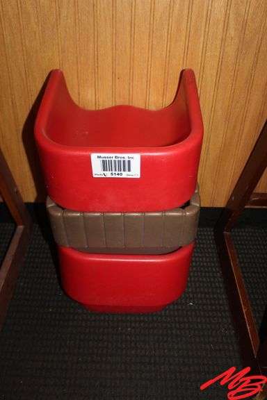 3 Plastic Child Booster Seats