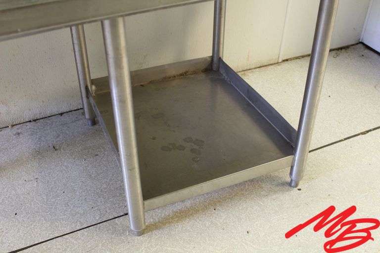 SS Equipment Table 48x27x27, back splash