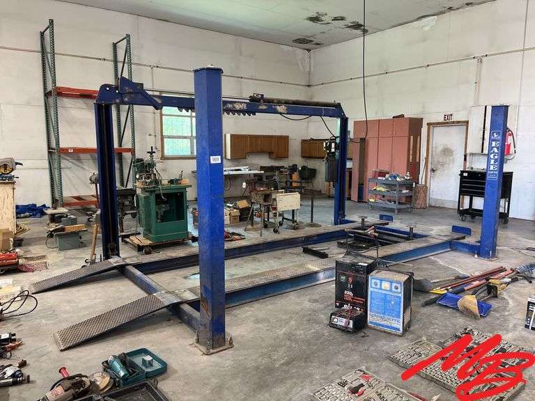 Eagle 4-Post Car Lift
