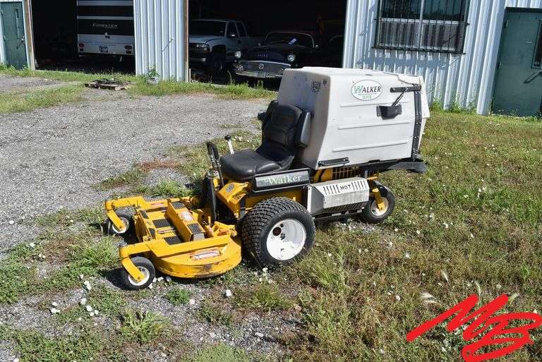 Walker Riding Mower MTGHS, 1852 hrs,