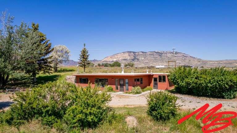 1194 Southfork Road Cody, WY 82414