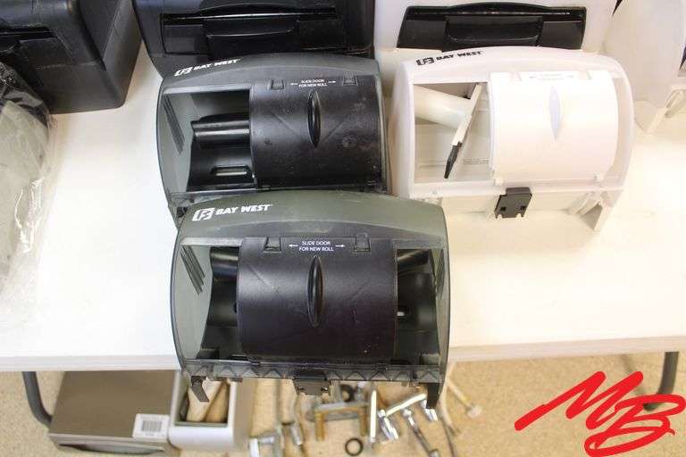 2 Towel Dispenser & 3 Toilet Paper Dispensers