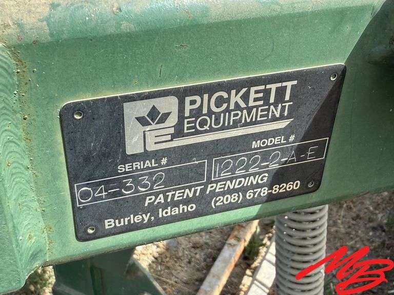 2004 Pickett 12-Row One-Step Bean Cutter