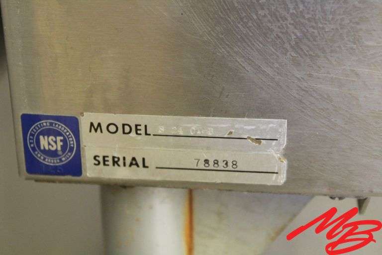 LaCrosse SS Sink, 24"x18"x33"