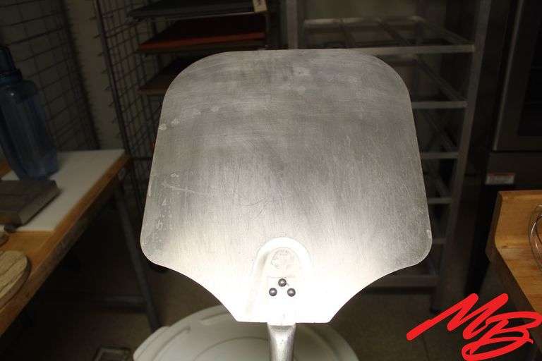 Aluminum Pizza Peel w/Wooden Handle