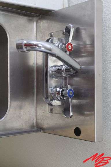 2 Sinks: 1 Utility, 1 SS Glass Tender