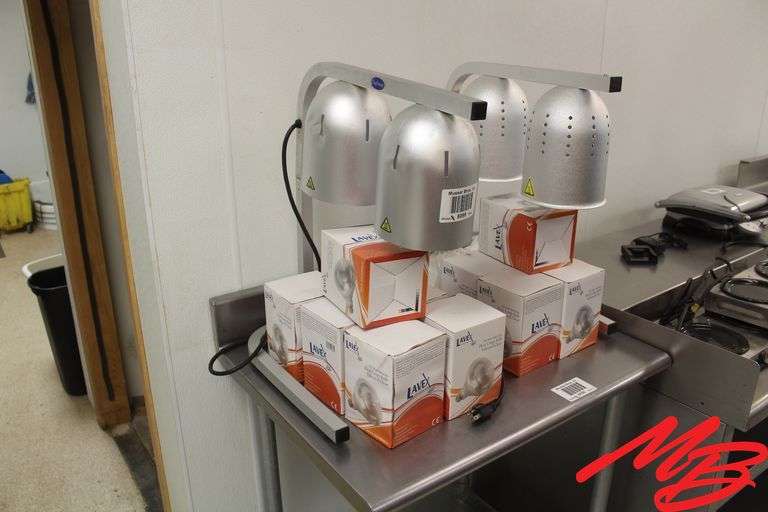 2 Chefmate Heat Lamps, dual bulb, 7 extra bulbs, 120v