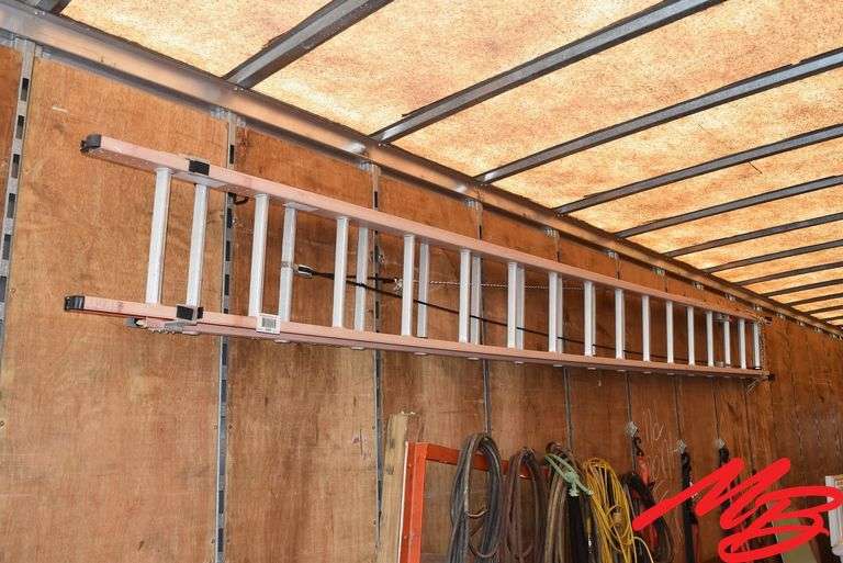 Werner fiberglass extension ladder
