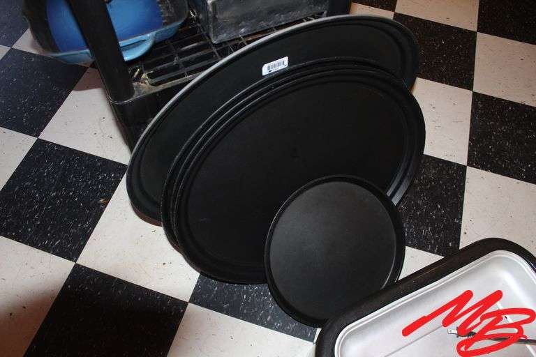 Assorted Oval & Round Plastic Serving Trays